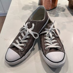 Chuck Taylor All Star Classic Unisex Low Top Shoe